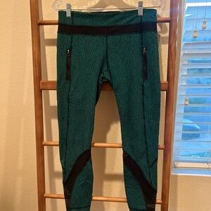 Lululemon Athletica Teal and Black Leggings